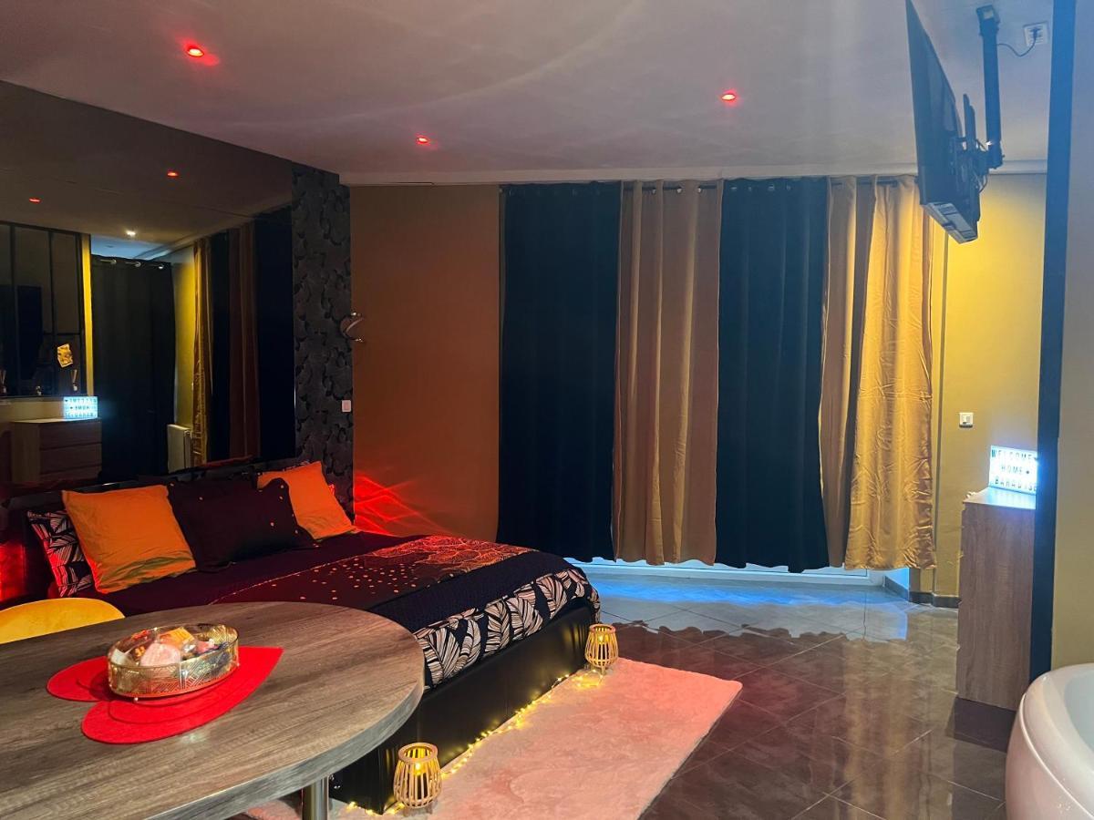 Homesparadise Loveroom Besançon Dış mekan fotoğraf