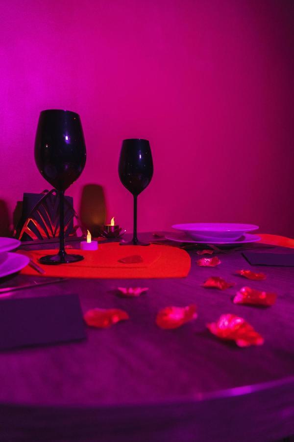 Homesparadise Loveroom Besançon Dış mekan fotoğraf